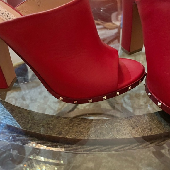 VALENTINO GARAVANI RED Sling back SANDALS WITH STUDS ON THE TRIM Sz 36.5 - Picture 3 of 7